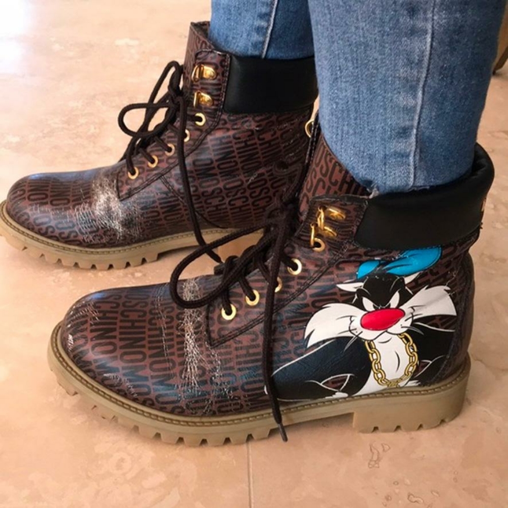Moschino Looney Tunes Combat Ankle Hiking Boots Collectors Edition - Picture 4 of 11
